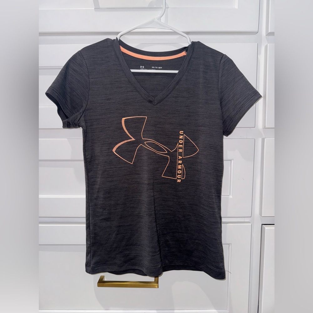 UA heat gear shirt size XSmall